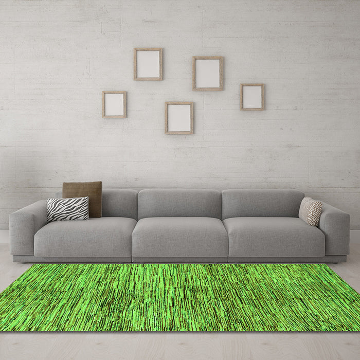 Machine Washable Abstract Green Modern Area Rugs in a Living Room,, wshabs3319grn