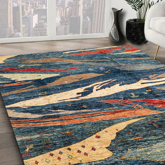 Machine Washable Abstract Black Rug in a Family Room, wshabs3324