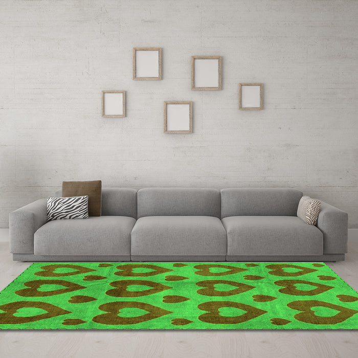 Machine Washable Abstract Green Modern Area Rugs in a Living Room,, wshabs3332grn