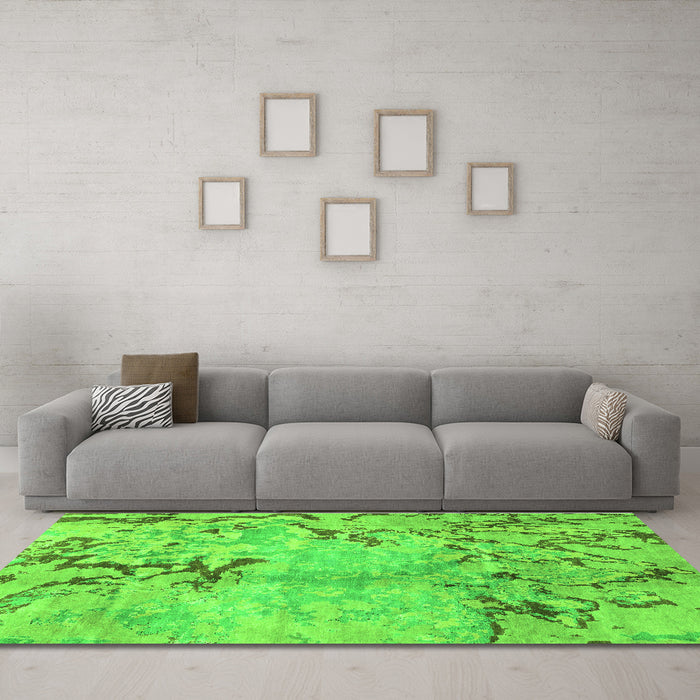 Machine Washable Abstract Green Modern Area Rugs in a Living Room,, wshabs3334grn
