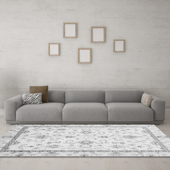 Machine Washable Oriental Gray Traditional Rug in a Living Room,, wshabs3336gry