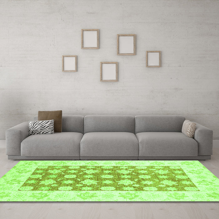 Machine Washable Oriental Green Traditional Area Rugs in a Living Room,, wshabs3339grn