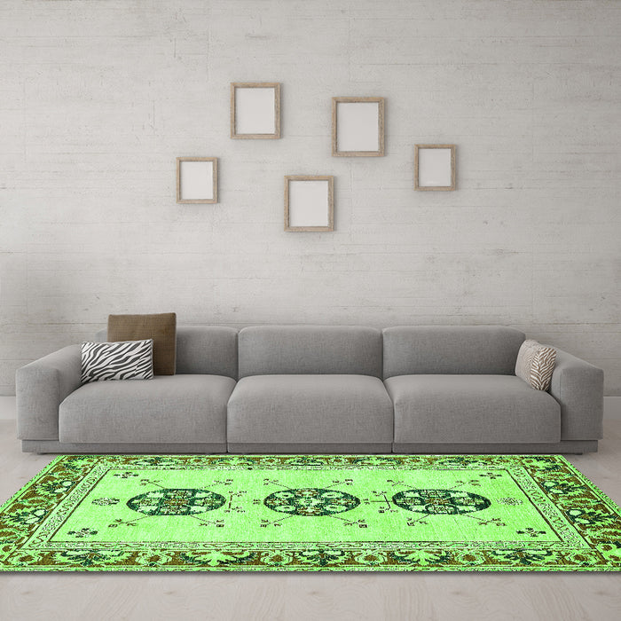 Machine Washable Abstract Green Modern Area Rugs in a Living Room,, wshabs333grn