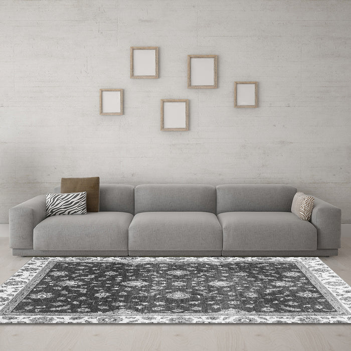 Machine Washable Oriental Gray Traditional Rug in a Living Room,, wshabs3347gry