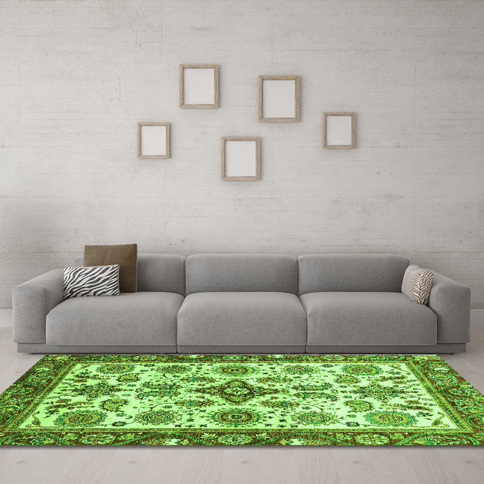 Machine Washable Abstract Green Modern Area Rugs in a Living Room,, wshabs3352grn