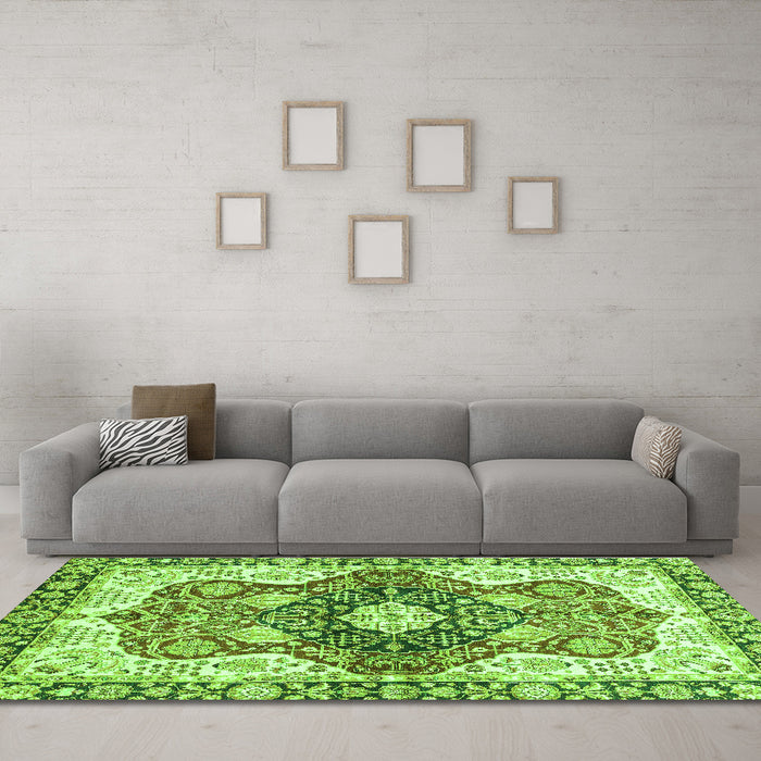 Machine Washable Abstract Green Modern Area Rugs in a Living Room,, wshabs3357grn