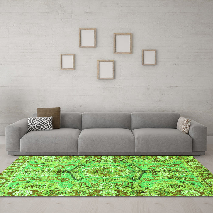Machine Washable Abstract Green Modern Area Rugs in a Living Room,, wshabs3359grn