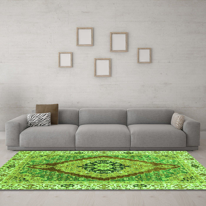 Machine Washable Abstract Green Modern Area Rugs in a Living Room,, wshabs3361grn
