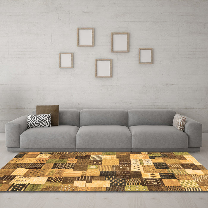 Machine Washable Checkered Brown Modern Rug in a Living Room,, wshabs3367brn