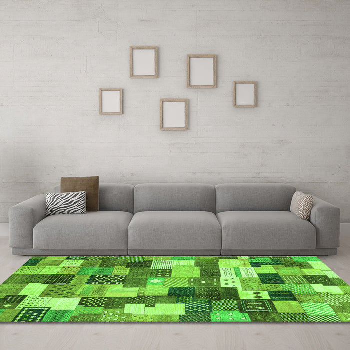 Machine Washable Checkered Green Modern Area Rugs in a Living Room,, wshabs3367grn