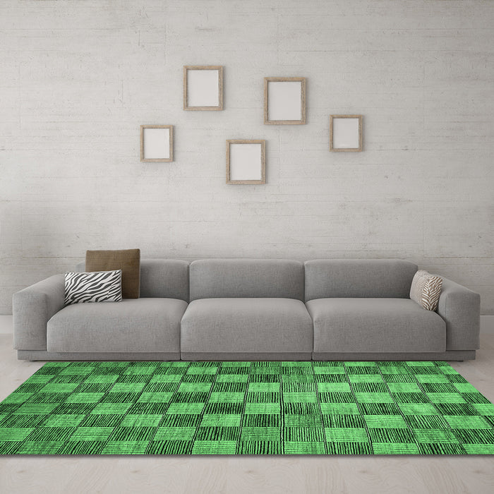 Machine Washable Checkered Emerald Green Modern Area Rugs in a Living Room,, wshabs336emgrn