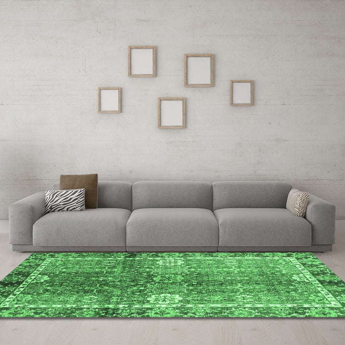 Machine Washable Oriental Emerald Green Traditional Area Rugs in a Living Room,, wshabs3371emgrn