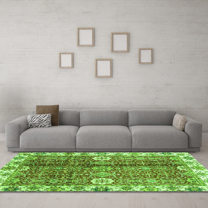 Machine Washable Abstract Green Modern Area Rugs in a Living Room,, wshabs3372grn