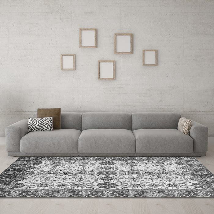 Machine Washable Oriental Gray Traditional Rug in a Living Room,, wshabs3375gry