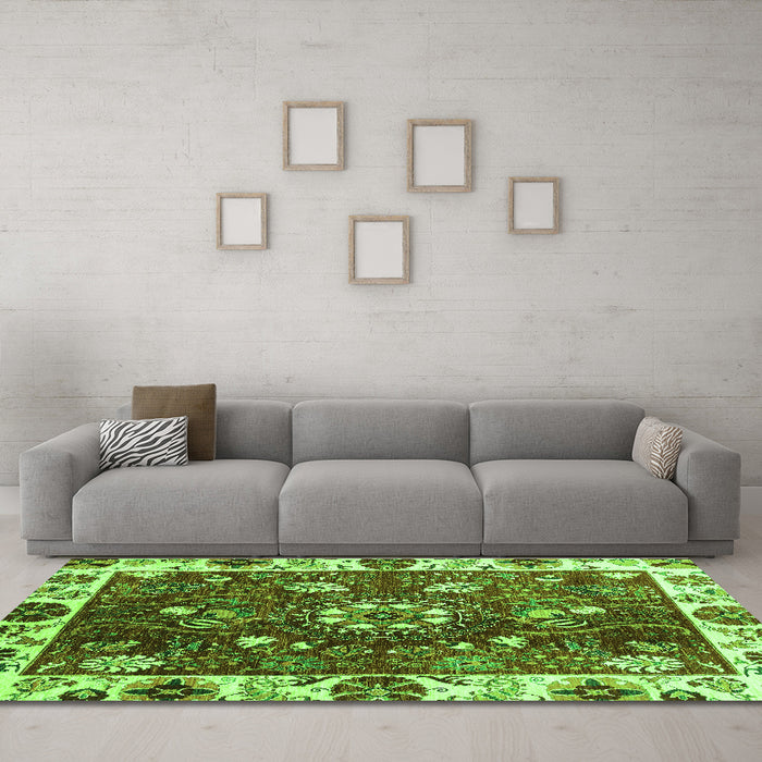 Machine Washable Abstract Green Modern Area Rugs in a Living Room,, wshabs3377grn
