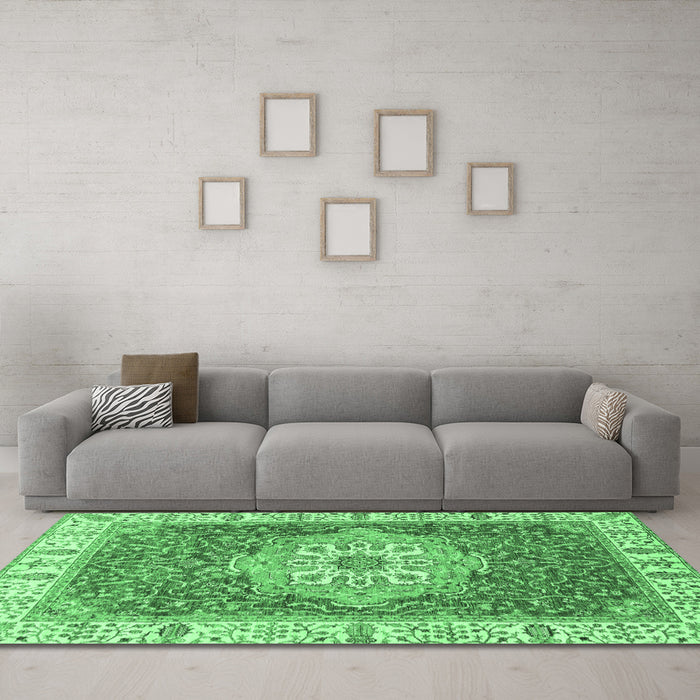 Machine Washable Oriental Emerald Green Modern Area Rugs in a Living Room,, wshabs3383emgrn