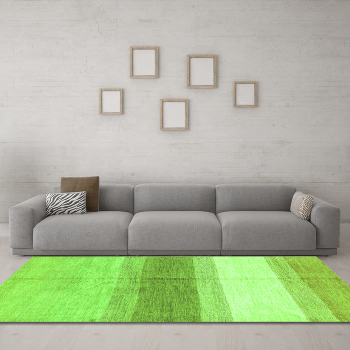 Machine Washable Oriental Green Modern Area Rugs in a Living Room,, wshabs3391grn