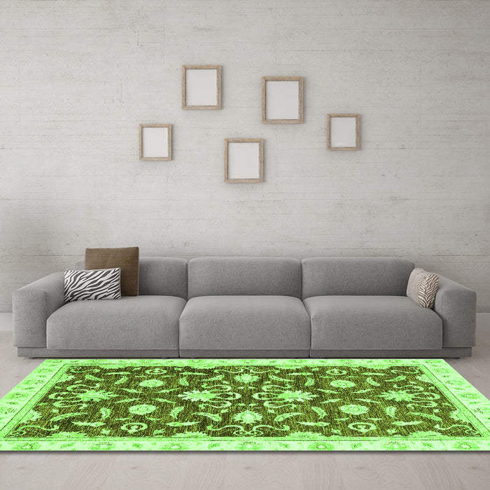Machine Washable Oriental Green Modern Area Rugs in a Living Room,, wshabs3401grn