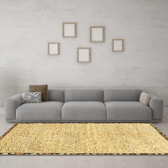 Machine Washable Abstract Brown Modern Rug in a Living Room,, wshabs3404brn