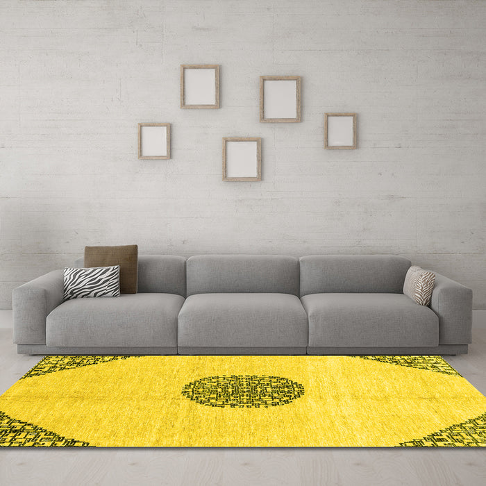 Machine Washable Abstract Yellow Modern Rug in a Living Room, wshabs3407yw