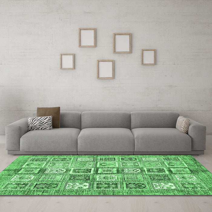 Machine Washable Abstract Emerald Green Modern Area Rugs in a Living Room,, wshabs340emgrn