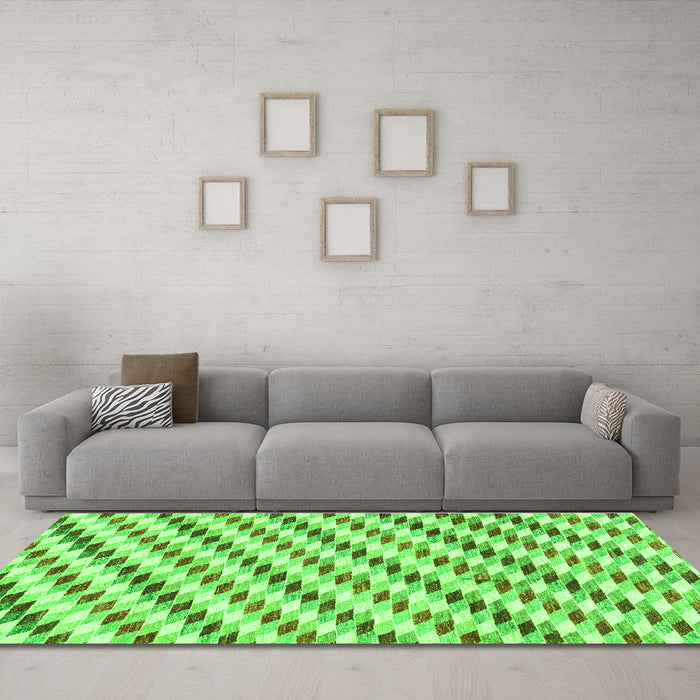 Machine Washable Solid Green Modern Area Rugs in a Living Room,, wshabs3411grn