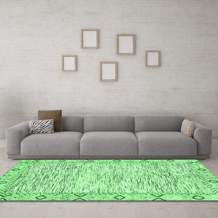 Machine Washable Abstract Emerald Green Modern Area Rugs in a Living Room,, wshabs3418emgrn