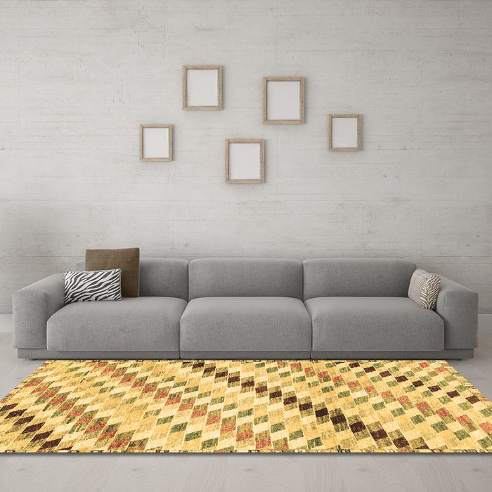 Machine Washable Abstract Brown Modern Rug in a Living Room,, wshabs3419brn