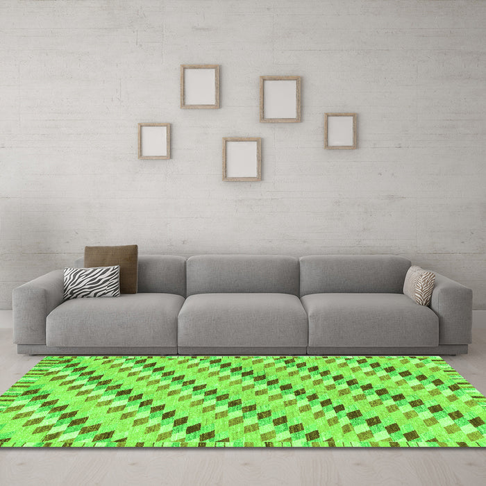 Machine Washable Abstract Green Modern Area Rugs in a Living Room,, wshabs3423grn