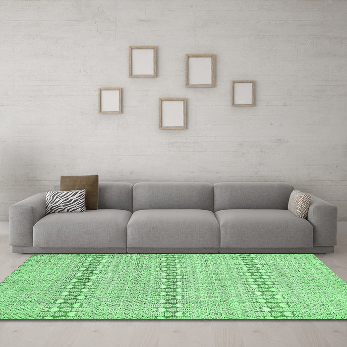 Machine Washable Abstract Emerald Green Modern Area Rugs in a Living Room,, wshabs342emgrn