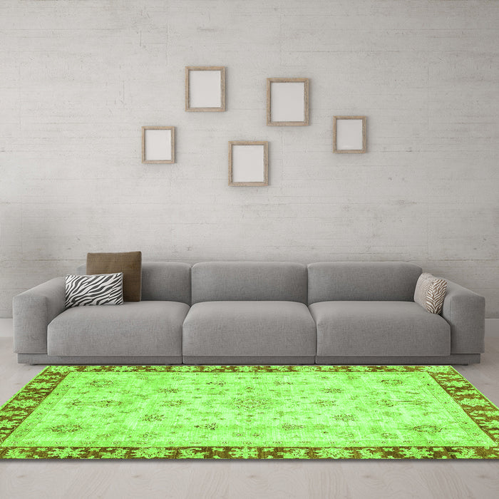 Machine Washable Abstract Green Modern Area Rugs in a Living Room,, wshabs3430grn