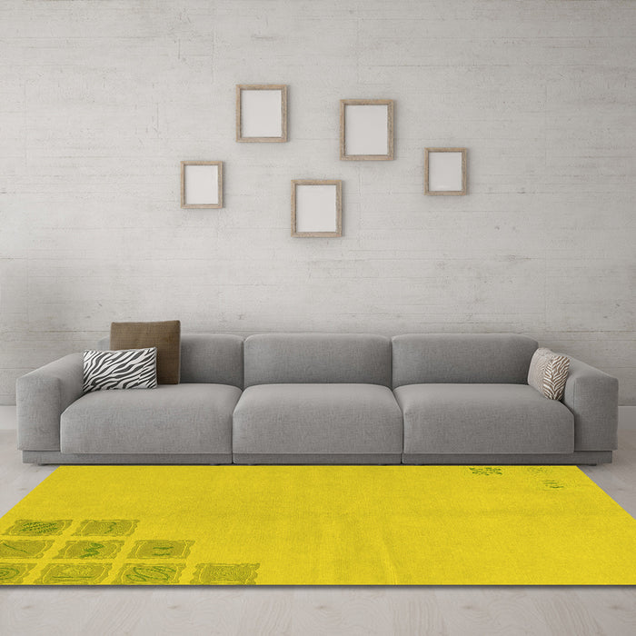 Machine Washable Abstract Yellow Modern Rug in a Living Room, wshabs3439yw