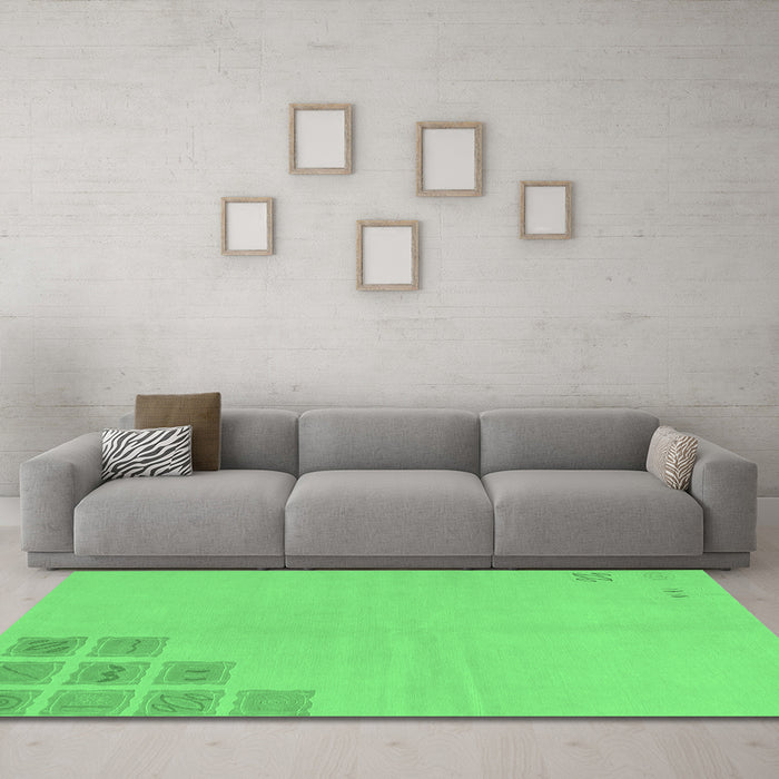 Machine Washable Abstract Emerald Green Modern Area Rugs in a Living Room,, wshabs3439emgrn