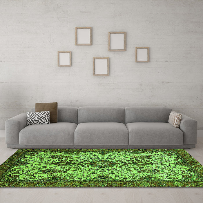 Machine Washable Abstract Green Modern Area Rugs in a Living Room,, wshabs343grn