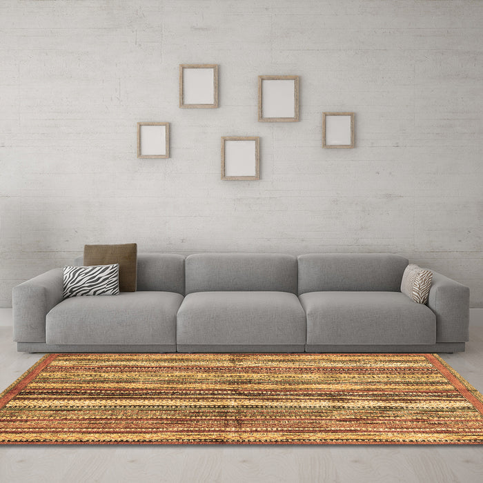 Machine Washable Abstract Brown Modern Rug in a Living Room,, wshabs3448brn