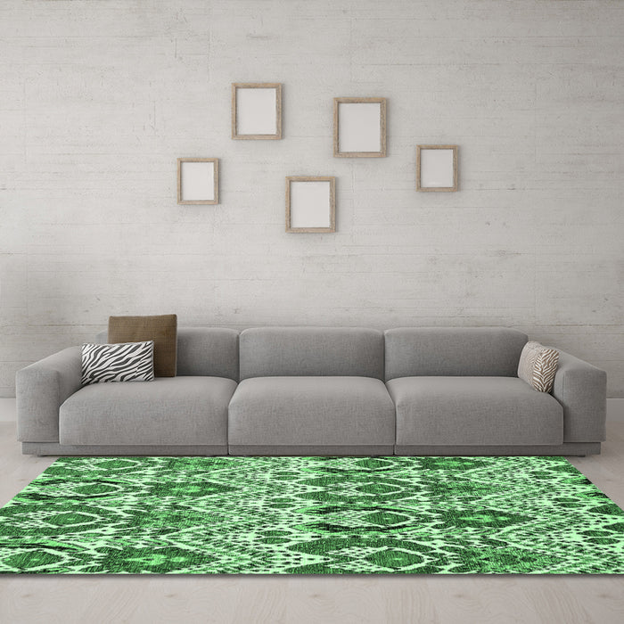 Machine Washable Abstract Emerald Green Modern Area Rugs in a Living Room,, wshabs345emgrn