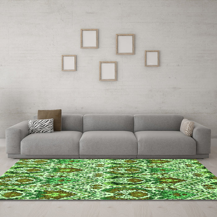 Machine Washable Abstract Green Modern Area Rugs in a Living Room,, wshabs345grn