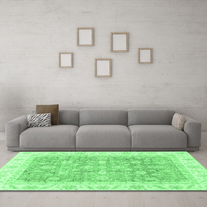 Machine Washable Oriental Emerald Green Traditional Area Rugs in a Living Room,, wshabs3460emgrn