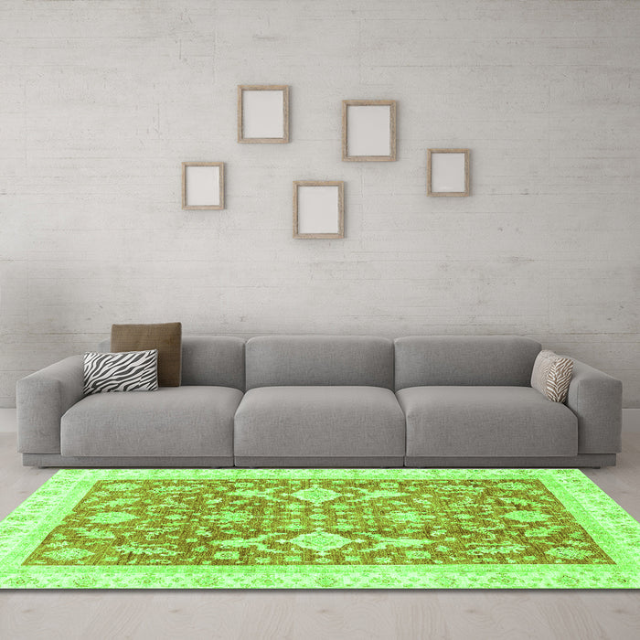Machine Washable Oriental Green Traditional Area Rugs in a Living Room,, wshabs3462grn
