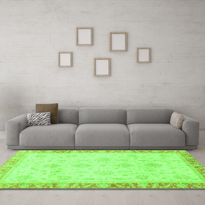 Machine Washable Abstract Green Modern Area Rugs in a Living Room,, wshabs3464grn