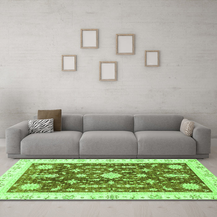 Machine Washable Abstract Green Modern Area Rugs in a Living Room,, wshabs3469grn
