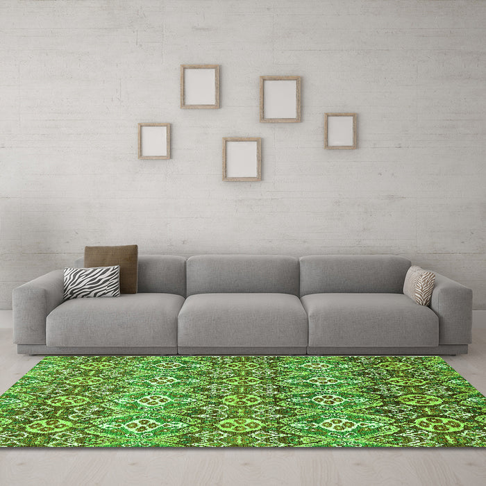 Machine Washable Abstract Green Modern Area Rugs in a Living Room,, wshabs346grn