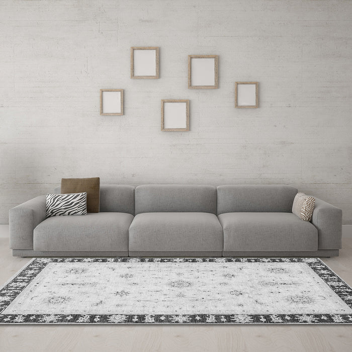 Machine Washable Abstract Gray Modern Rug in a Living Room,, wshabs3470gry