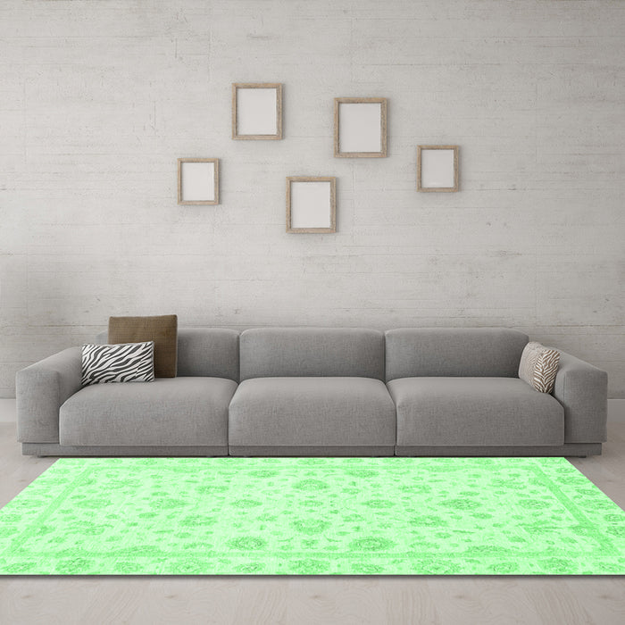 Machine Washable Oriental Emerald Green Traditional Area Rugs in a Living Room,, wshabs3474emgrn