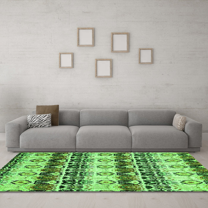 Machine Washable Abstract Green Modern Area Rugs in a Living Room,, wshabs348grn