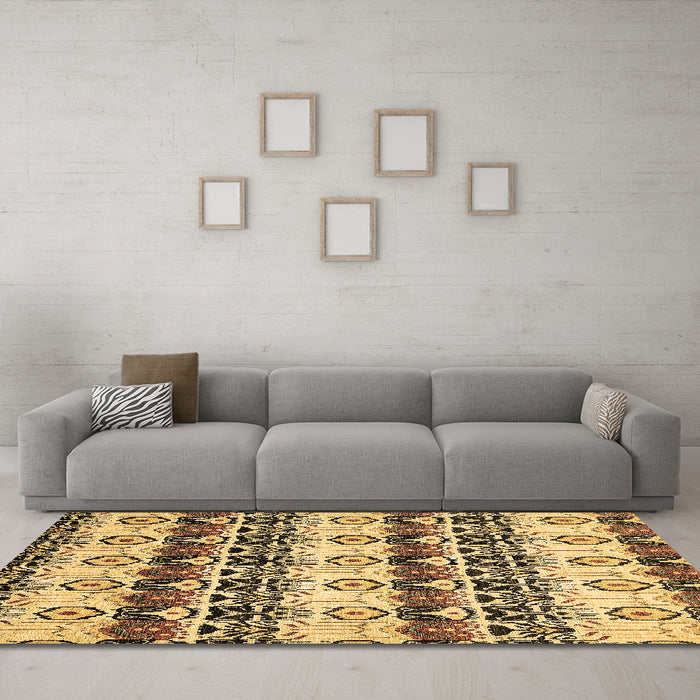 Machine Washable Abstract Brown Modern Rug in a Living Room,, wshabs348brn