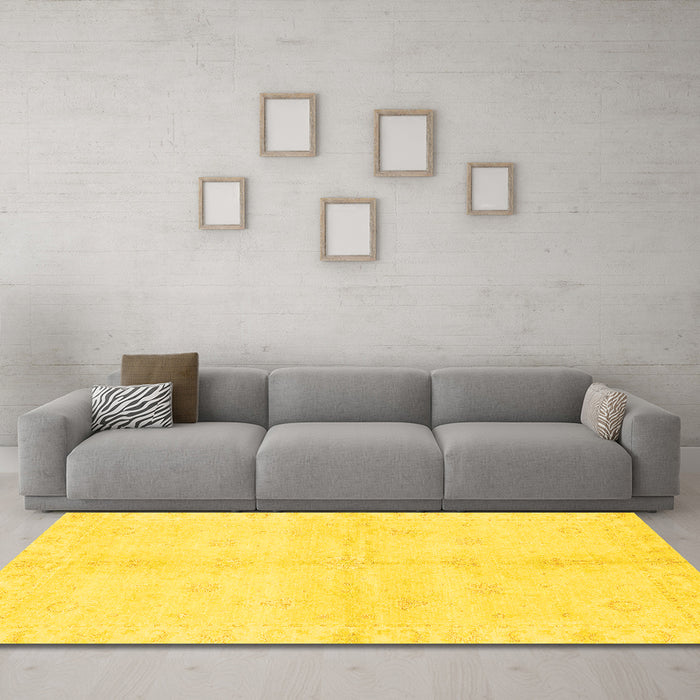 Machine Washable Abstract Yellow Modern Rug in a Living Room, wshabs3491yw