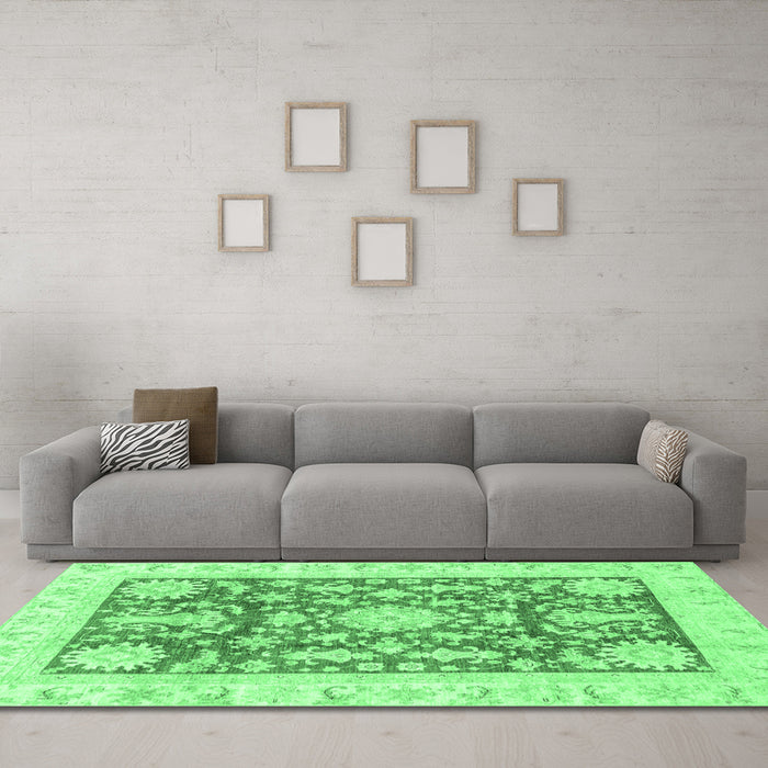Machine Washable Abstract Emerald Green Modern Area Rugs in a Living Room,, wshabs3499emgrn