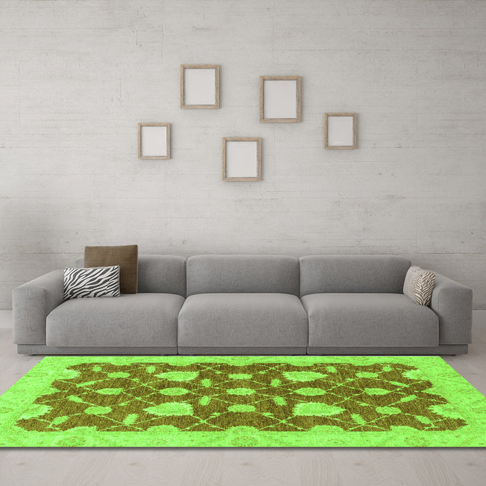 Machine Washable Abstract Green Modern Area Rugs in a Living Room,, wshabs3503grn