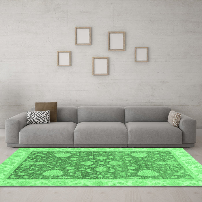 Machine Washable Oriental Emerald Green Traditional Area Rugs in a Living Room,, wshabs3515emgrn